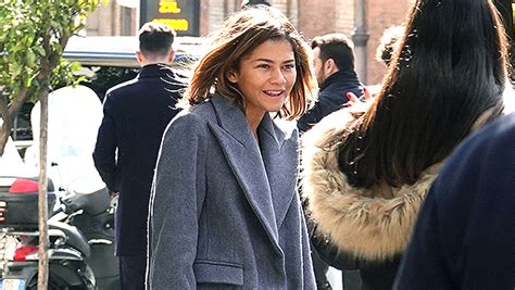 Zendaya Makeup Free In Gray Coat In Rome: Photos – Hollywood Life