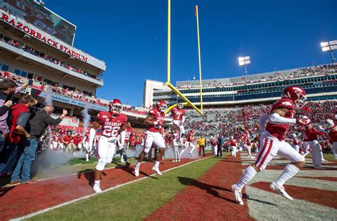 Graduate & International | Attending Your First Razorback Football Game