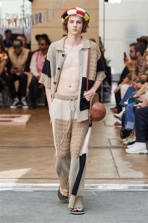 BEAUTIFUL - JW Anderson Spring 2020 Menswear Collection - Vogue ...