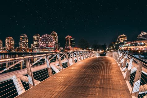 False Creek Seawall - Wander Vancouver - Wander Vancouver