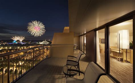 Room with a View: ‘Theme Park View’ Suite at Disney’s Contemporary Resort « Disney Parks Blog