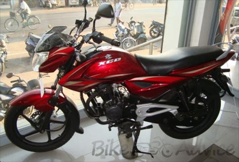 Bajaj XCD 135 DTS-Si... With One Pillion Seat!