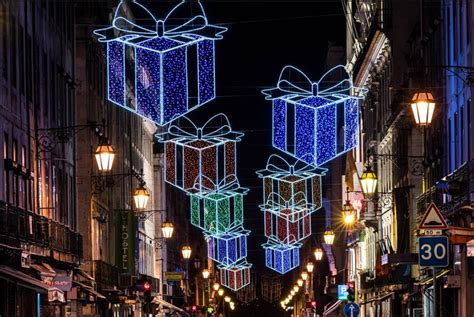 Christmas in Lisbon ,Portugal Christmas Light Show, Hanging Christmas ...