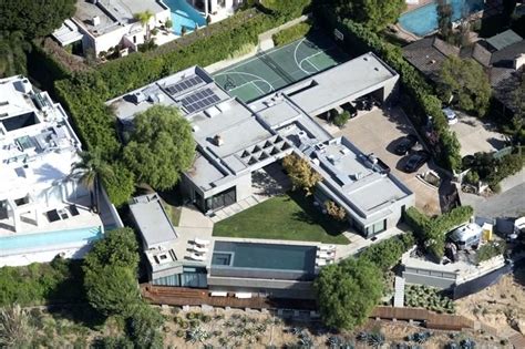 Leonardo DiCaprio House: A $60M Empire, Island Included