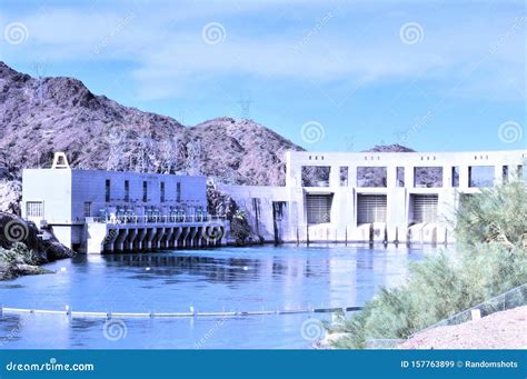 Parker Dam & Power Generating Plant on Colorado River Stock Image ...