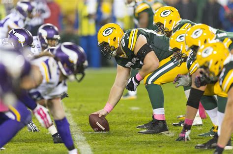 Packers 2014 Review: Green Bay's Offensive Line was the Best in Recent Memory - Acme Packing Company