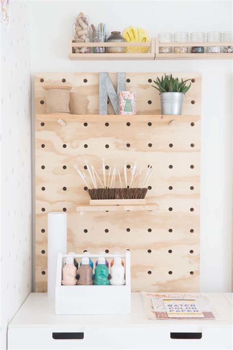 HOW TO DIY GIANT PEGBOARD! — WINTER DAISY interiors for children