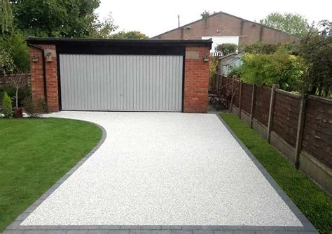 Resin Bound Driveways | UK Resin Drives Ltd | Driveway design, Front garden ideas driveway ...