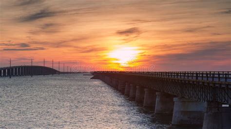 Seven Mile Bridge At Sunset Stock Images - Image: 35358814