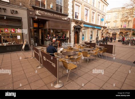 Outside seating area for a small coffee shop on London Street, Norwich ...