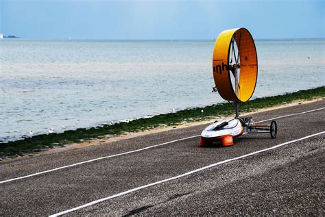 Wind Powered Vehicle Anemo - Inholland Composites