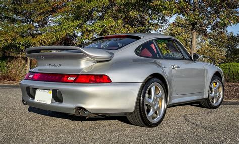 DT: 2K-Mile 1997 Porsche 993 Turbo S | PCARMARKET