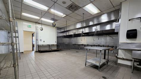 Fully established Restaurant / Commissary Kitchen in Los Angeles, California - BizBuySell