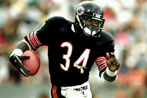 Walter Payton | Walter payton, Nfl history, Nfl football players