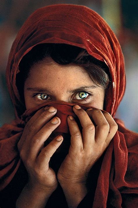 "Afghan Girl" The Most Famous Picture In National Geo-graphic's 114-Year History | Reckon Talk