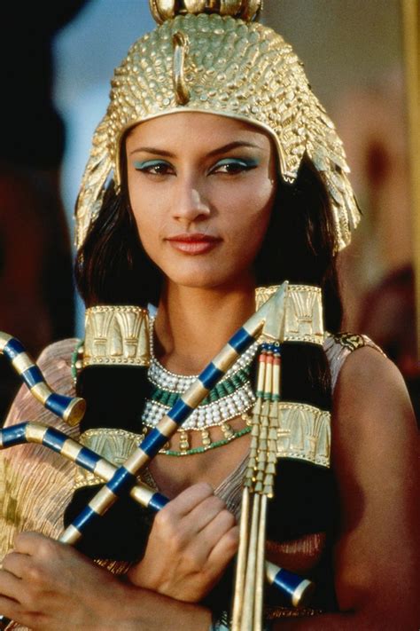 Cleopatra (1999) Photo: Cleopatra | Egyptian hairstyles, Egyptian women ...