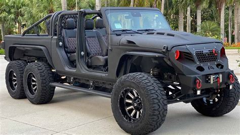 This Heavily Customised Jeep Gladiator Looks Like A Mammoth!