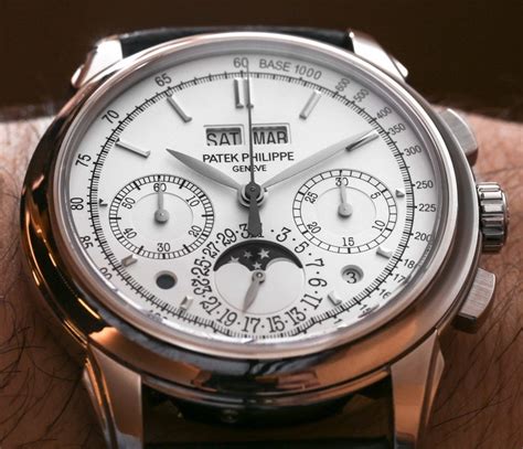 Patek Philippe 5270 Perpetual Calendar Chronograph Watches Hands-On ...