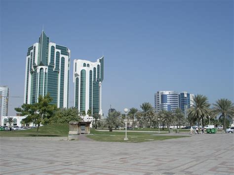 File:Modern Doha.jpg - Wikipedia