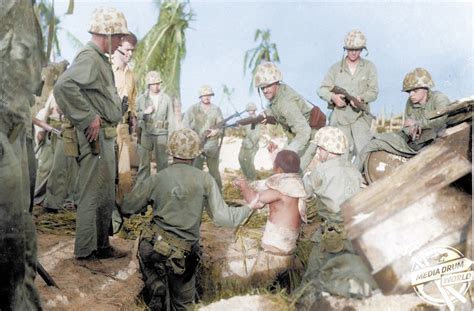 Colourised Photos Show American Troops Capturing Pacific Islands From Japanese During WWII ...