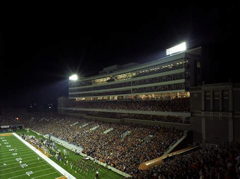 Broeren Russo Builders Inc. » University of Illinois Memorial Stadium – Interior Renovations