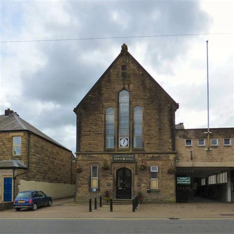 Chapel-en-le-Frith Town Hall © Gerald England cc-by-sa/2.0 :: Geograph Britain and Ireland