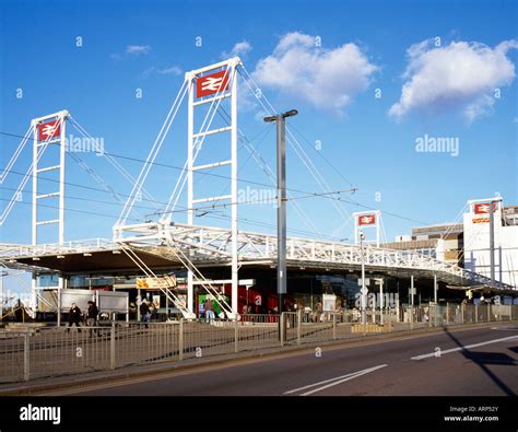 East croydon station hi-res stock photography and images - Alamy