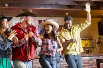 12 Western-Theme Party Ideas That Are a Galloping Good Time | LoveToKnow