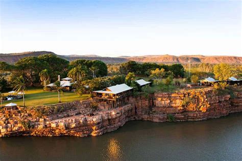 8 Best Adults Only Resorts in Australia - DINKs on a Trip