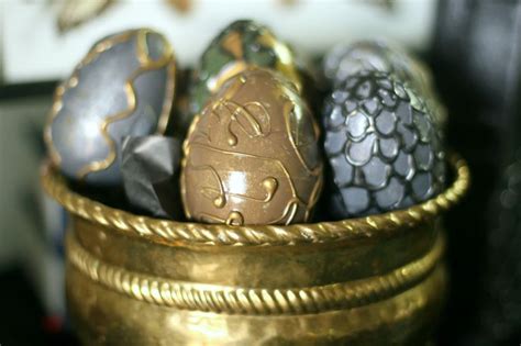 Harry Potter Dragon Eggs Tutorial | Harry potter dragon, Harry potter ...