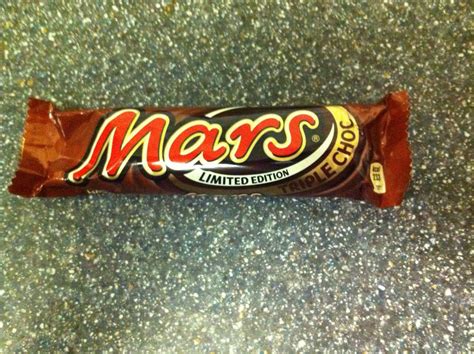 A Review A Day: Today's Review: Triple Chocolate Mars Bar