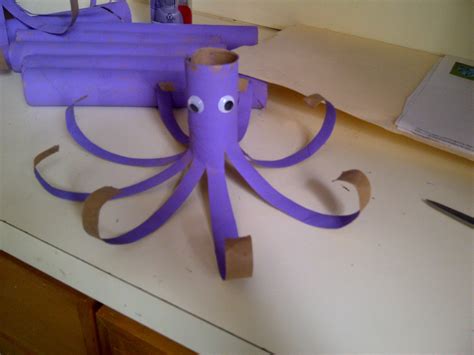 Paper towel roll octopus. | Crafts, Paper roll crafts, Daycare crafts