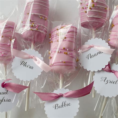 marshmallow-pops-pink-names - Jerusalem Cake Design