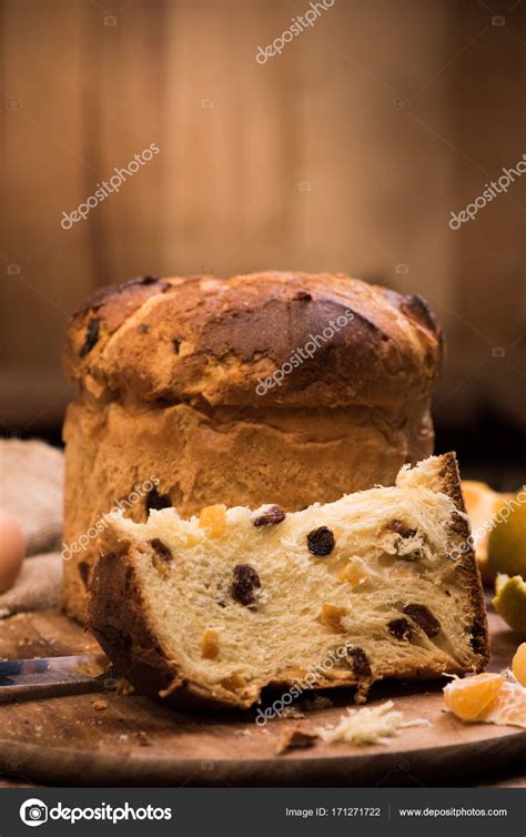 Italian Christmas cake — Stock Photo © FabioBalbi #171271722