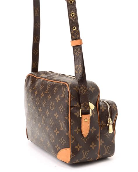 Louis Vuitton Shoulder Bags | semashow.com