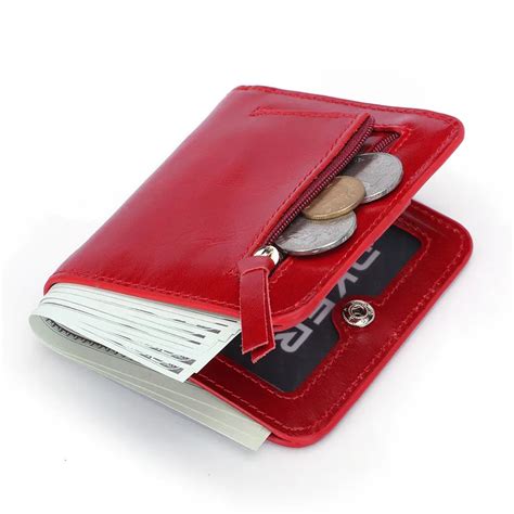 Slim Bifold Wallet With Coin Pocket | semashow.com