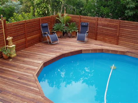 10 Best Pool Fence Ideas With Pictures | Decor Or Design