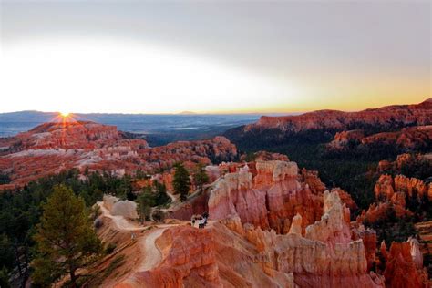 Sunrise Point, Bryce Canyon - taken by Martin Lawrence