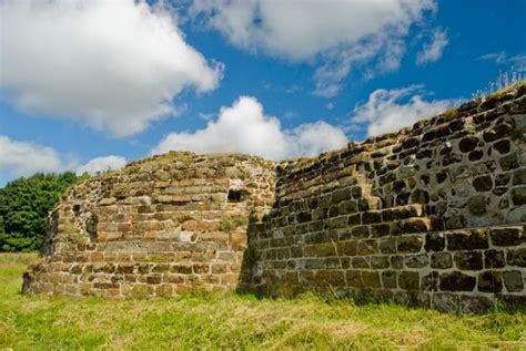 Bolingbroke Castle, Lincolnshire Travel Guide