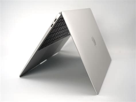 Apple MacBook Air 2020 M1 Entry Review: Apple M1 CPU humbles Intel and AMD - NotebookCheck.net ...