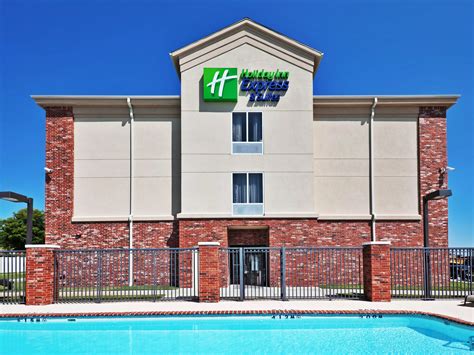 Holiday Inn Express & Suites Tulsa-Catoosa East I-44 Hotel by IHG