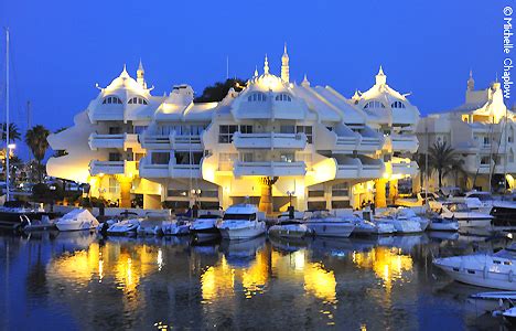 A guide to nightlife in Benalmadena - Costa del Sol | Andalucia.com