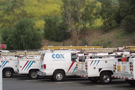 Verizon agrees to buy Cox Communications' AWS spectrum for $315m - The Verge