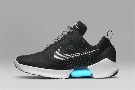 Nike unveils new self-lacing Hyperadapt 1.0 trainers which will launch in 2016 | WIRED UK