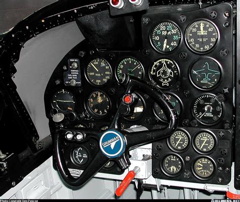 Photos: Grumman S-2... Tracker Aircraft Pictures | Aircraft pictures, Aircraft interiors, Aircraft