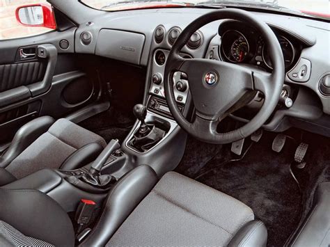 ALFA ROMEO GTV - alfa-romeo-gtv_interior_1.jpg