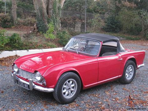 1963 classic British sports car triumph TR4 2138cc RHD VGC Red convertible MOT