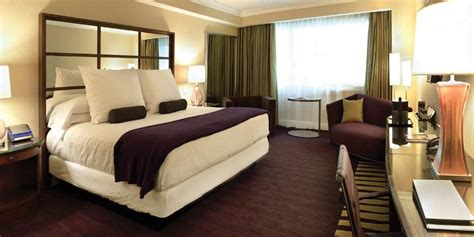 Best Rooms at Caesars Palace Las Vegas – Caesars Palace Rooms Explained!