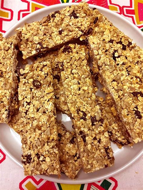 Easy Homemade Nut-Free Granola Bars Recipe – Melanie Cooks