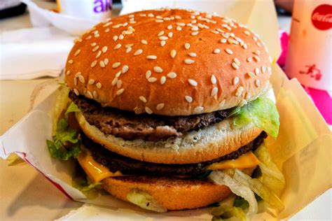 Why McDonald’s Big Mac Will Probably Never Be on the Dollar Menu | Reader's Digest